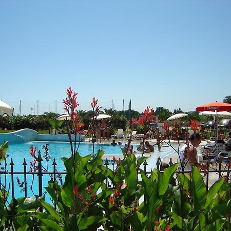 Elena Club Resort Silvi Marina Exterior foto